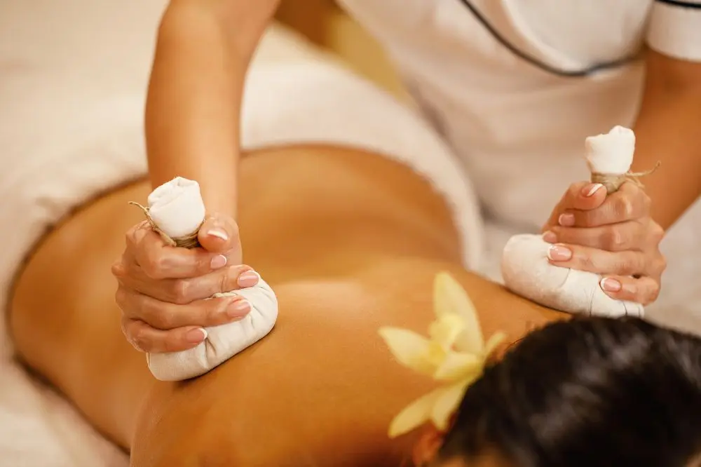 potli massage in delhi